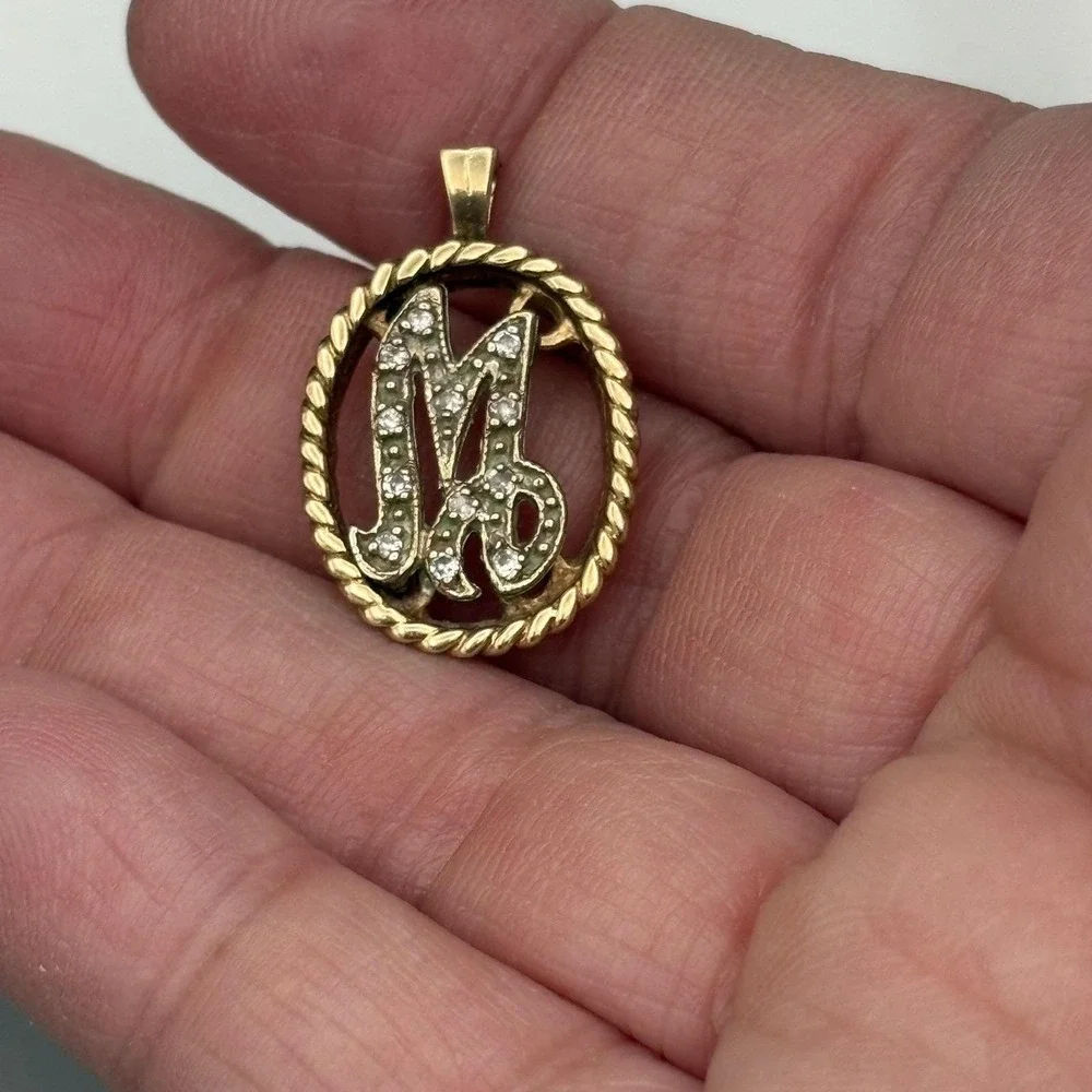 Estate 14K Yellow Gold and Natural Diamond Pendant Fancy Initial M 3.26g